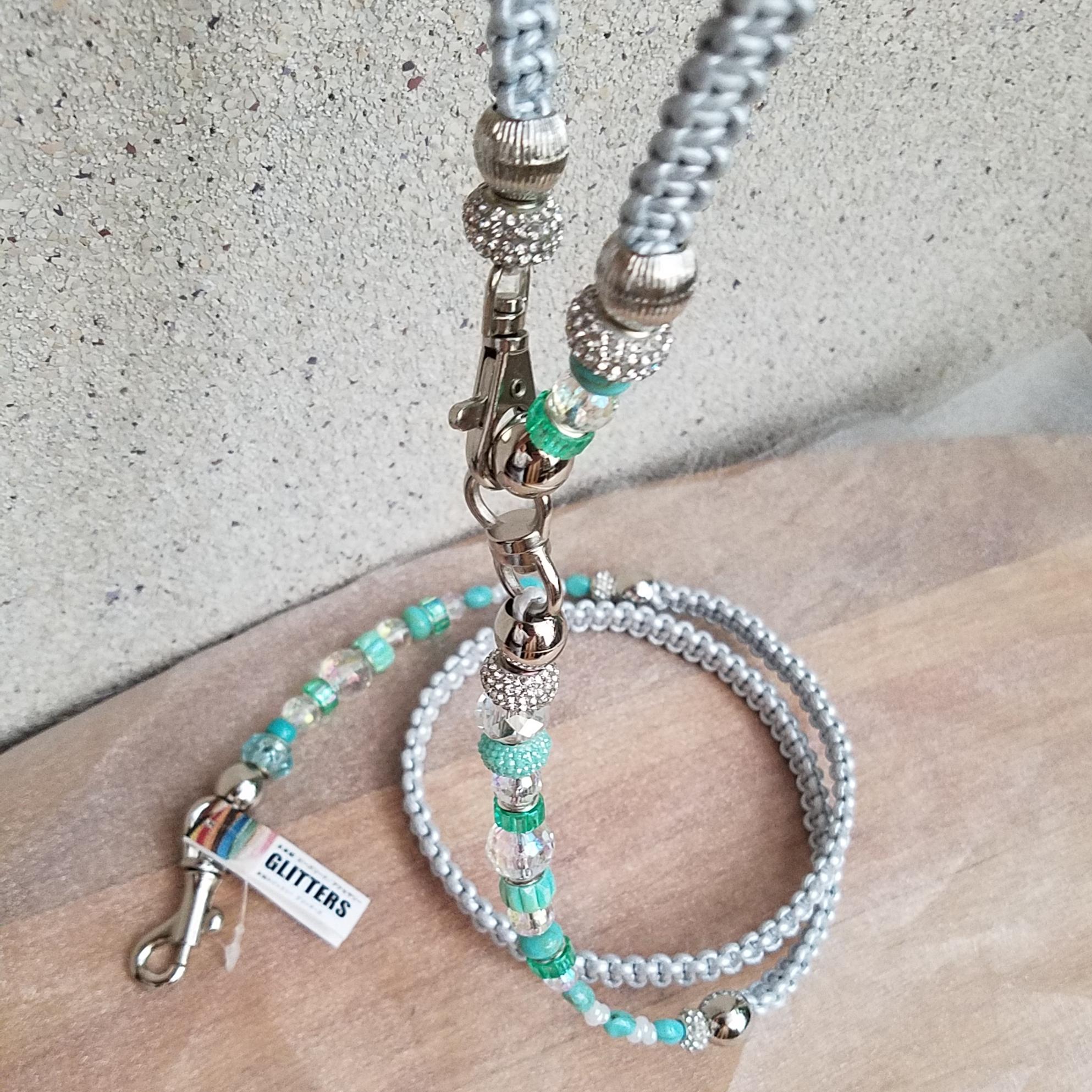 革編みビーズリード[ミントドロップ革色シルバー] 10kgまでのワンちゃん用ドイツ製ビーズ チェコガラス